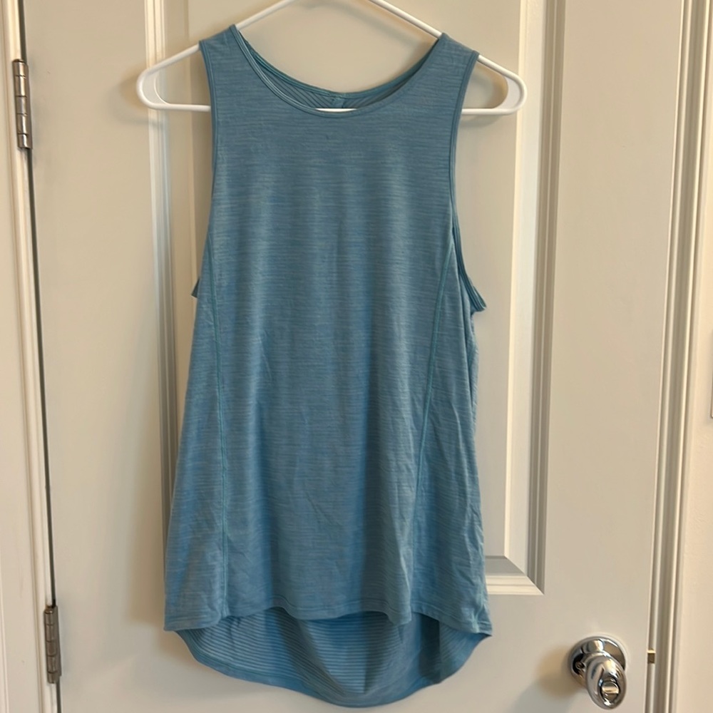 EUC Lululemon Tank - blue - 8
